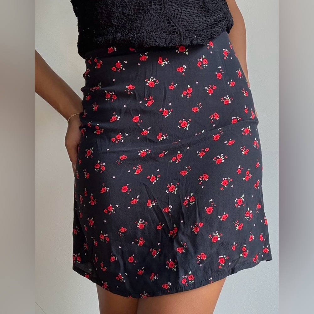 Floral Black Brandy Melville skirt